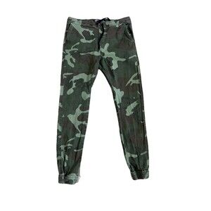 Brooklyn Unisex Green Camouflage Cargo Joggers, Size Medium